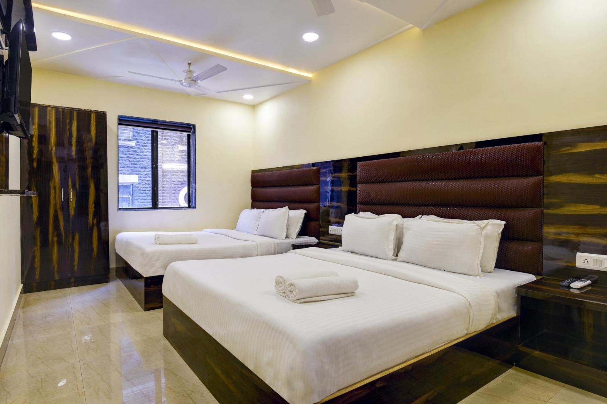 Hotel Deluxe Bombay Extérieur photo